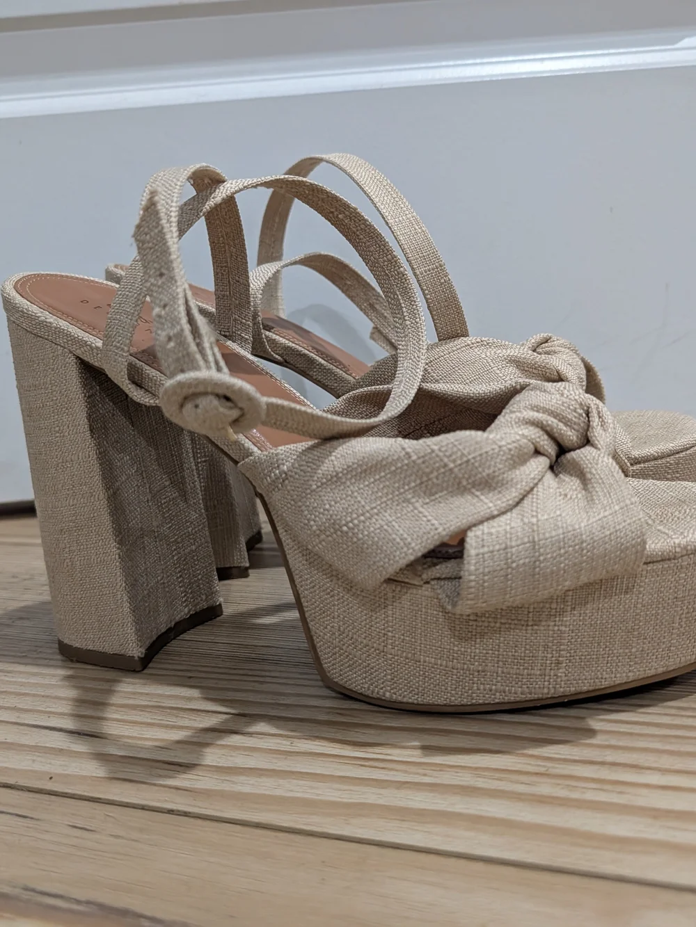 ASOS DESIGN Nude Linen‎ Platform Block Heel Sandals Size 9.5 Ankle Strap